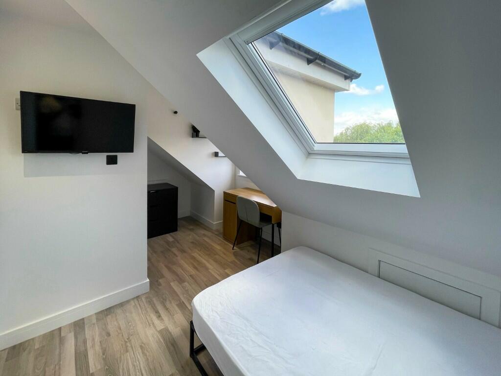 Room 7