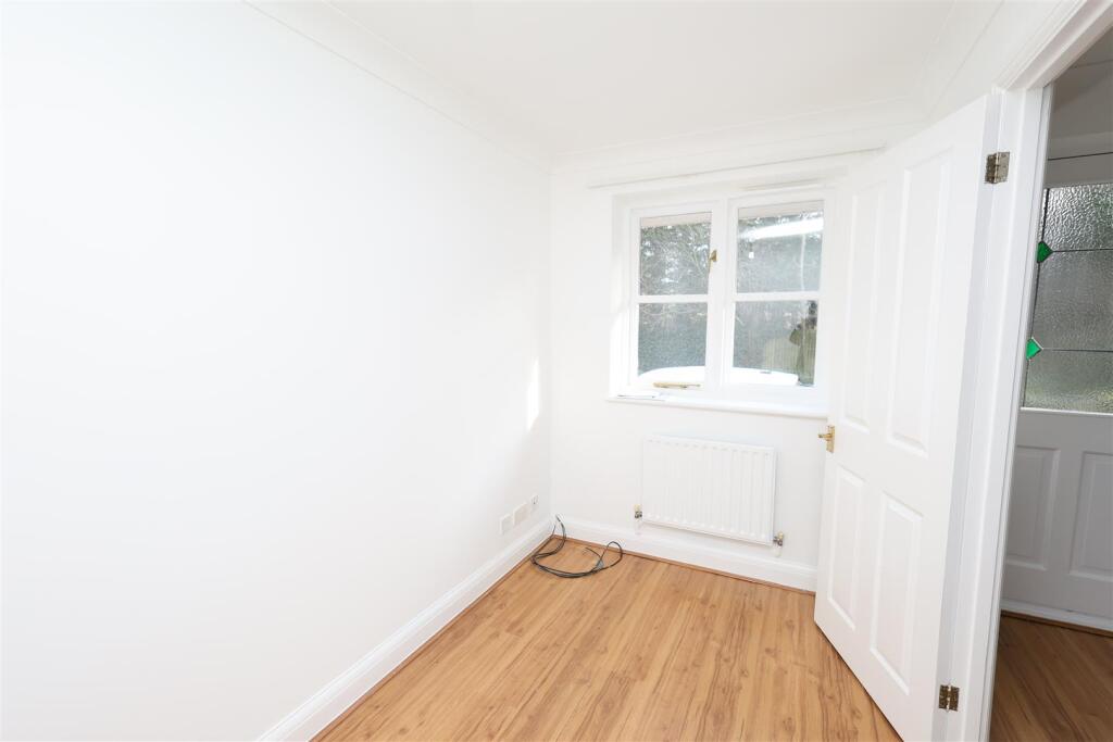 STUDY / FOURTH BEDROOM