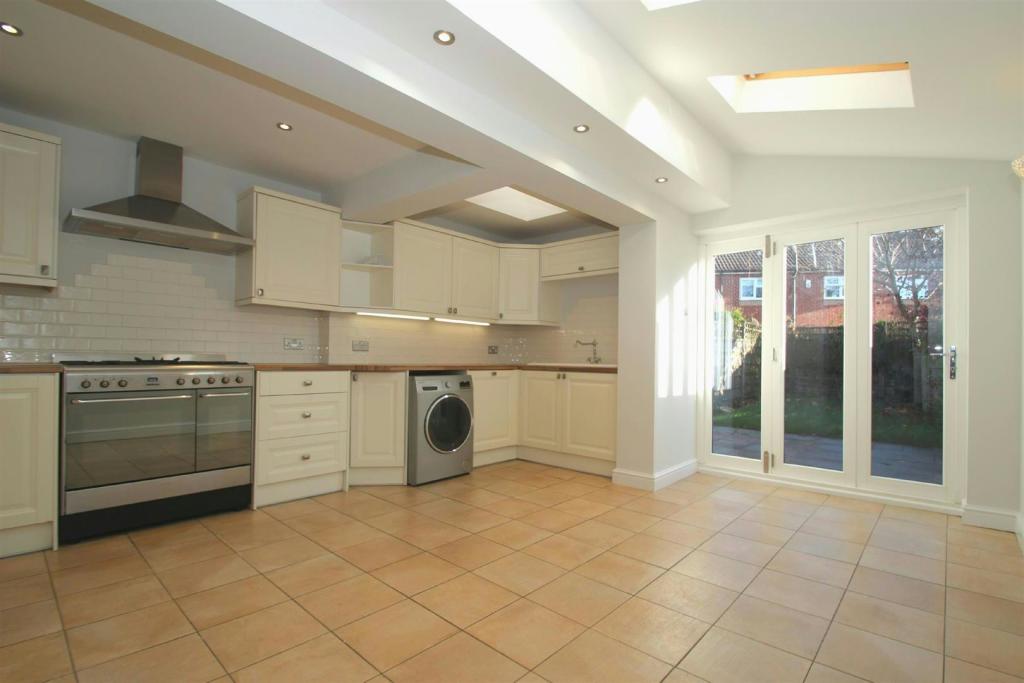 Dining Kitchen.jpg