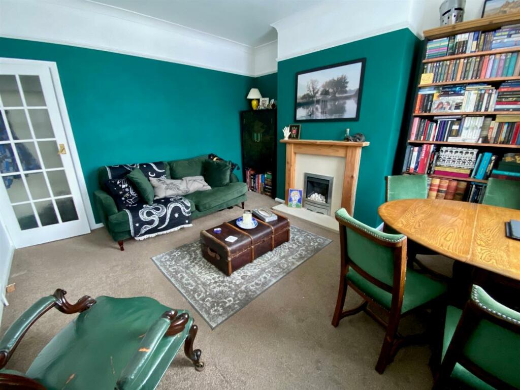 Bramleys Estate Agents - Eldon Road - Marsh (3).jp