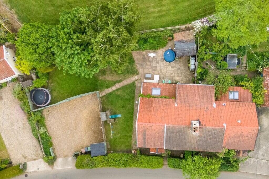 1440px2 Chapel Co...