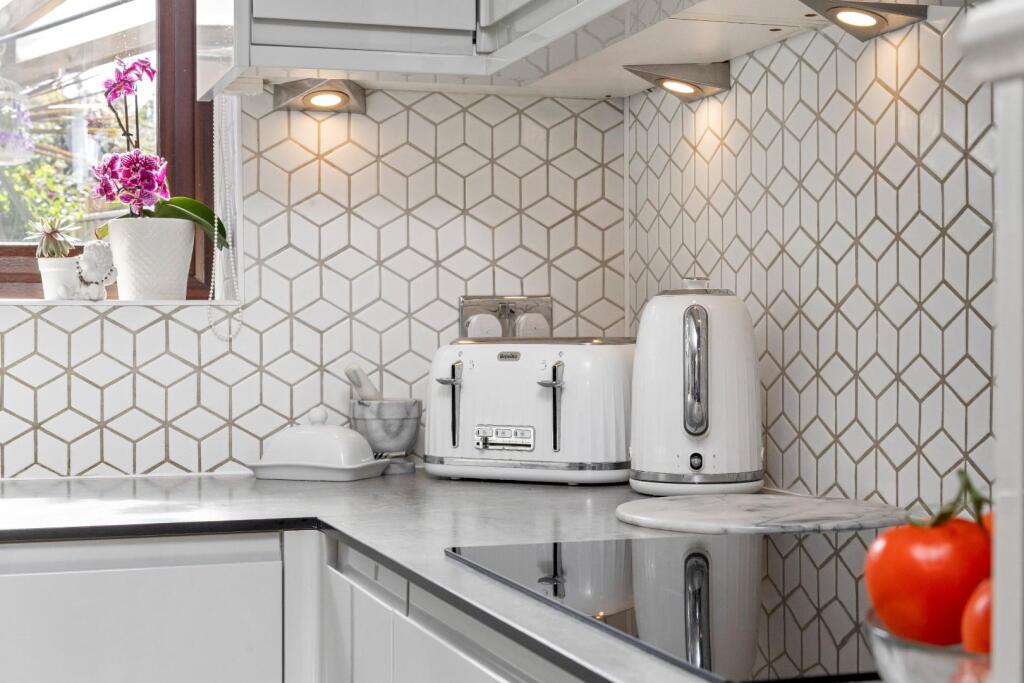 Hurstfield, 47-014.JPG