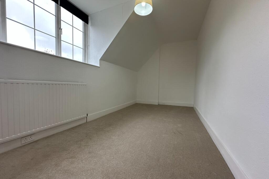 6 Birdhurst Gardens, South Croydon, Surrey, CR2 7DT