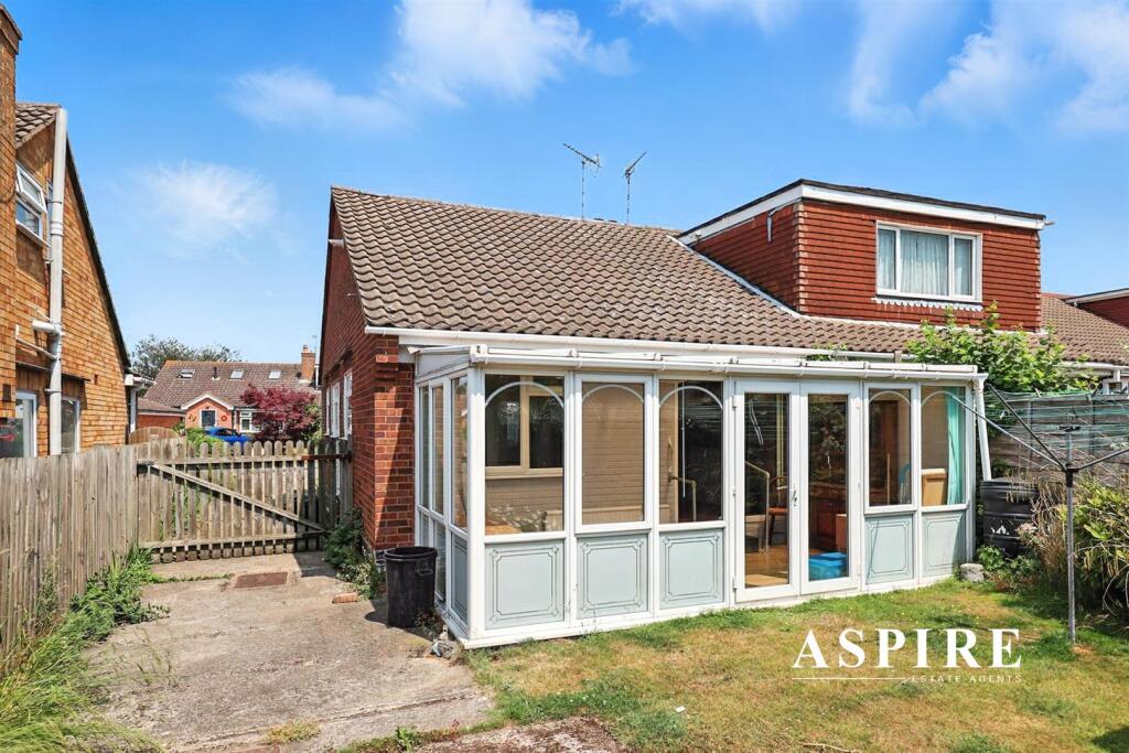 Aspire Estate Agents11.jpg