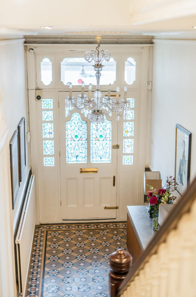 1360665-98-68f0e6...