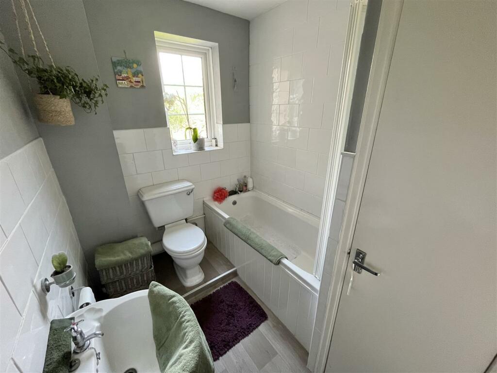 Bathroom.jpg