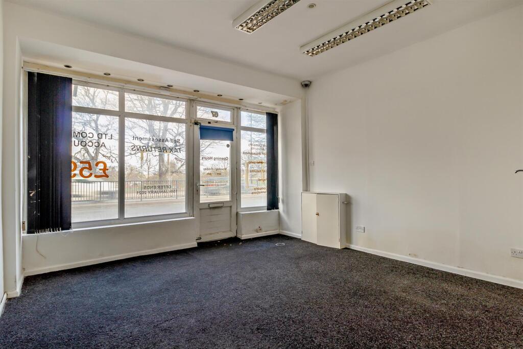 image00017.jpg