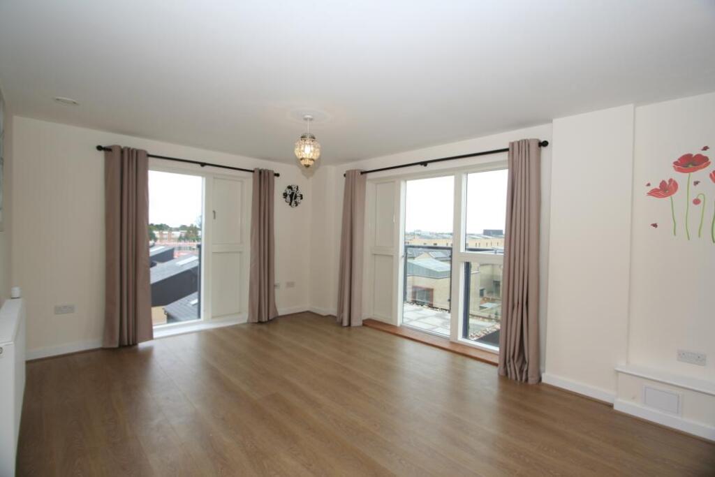Sitting/Dining Room