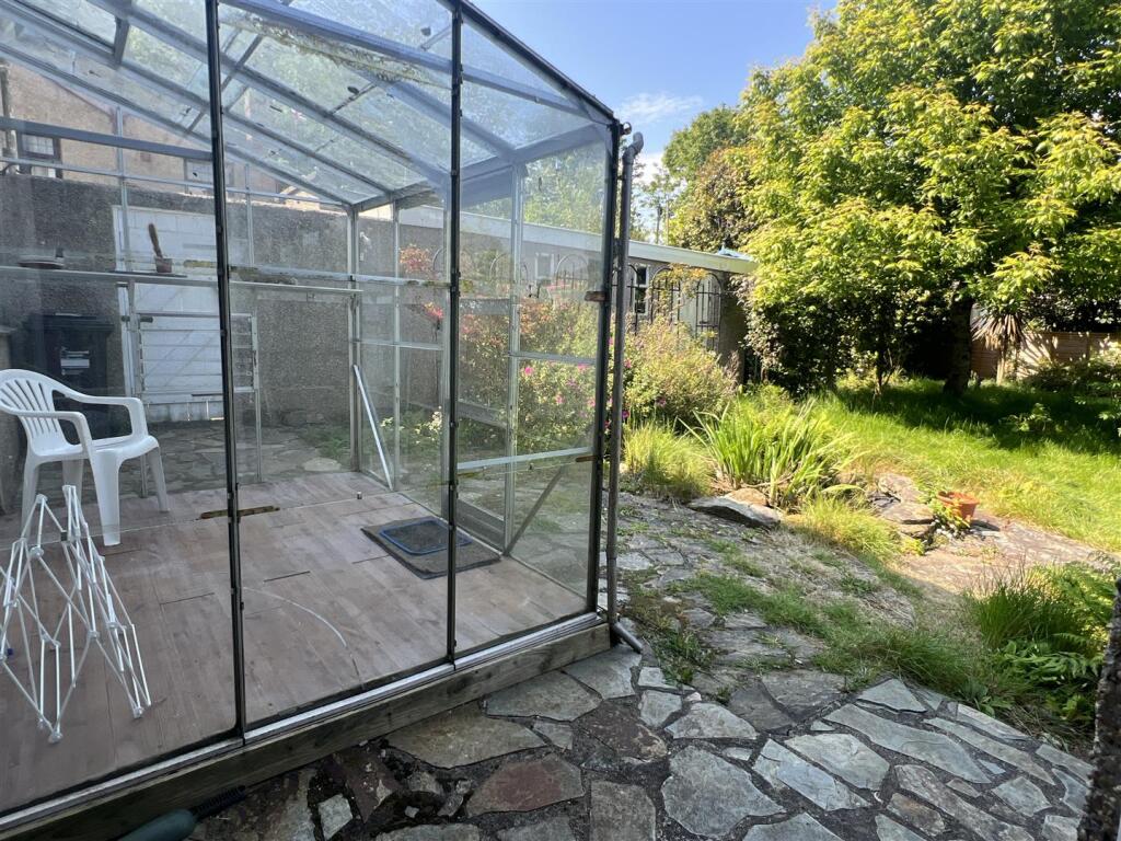 Gardens &amp; Garage