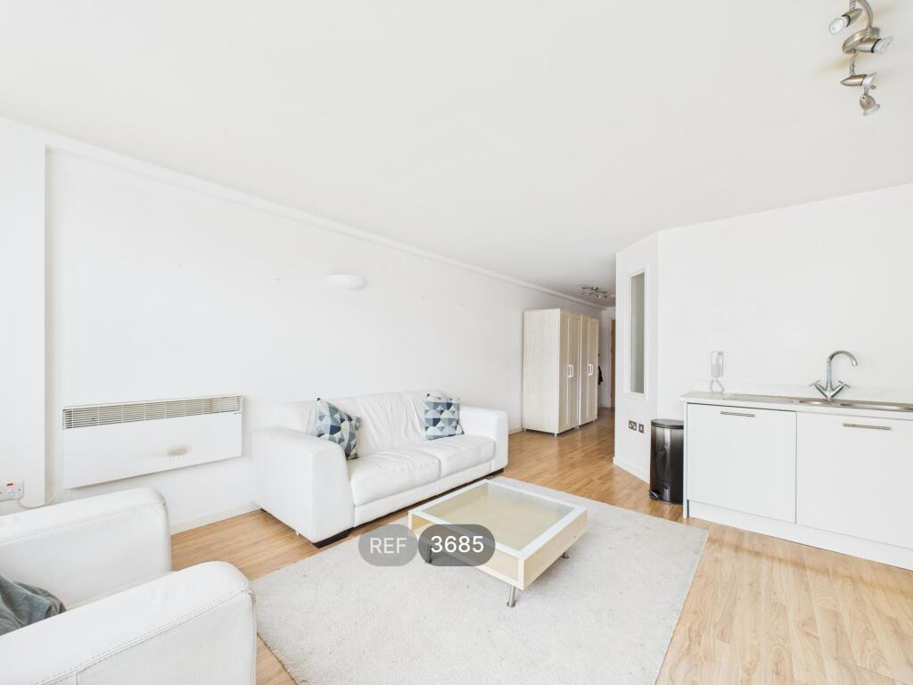 Kitchen / Living area