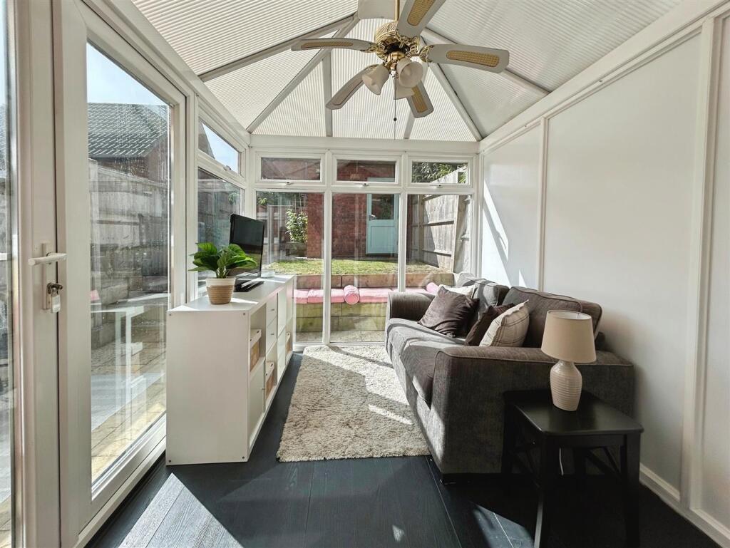 9cac1efe-1-49B3-B2E1-246C6AFC686C-8264-000004CD806