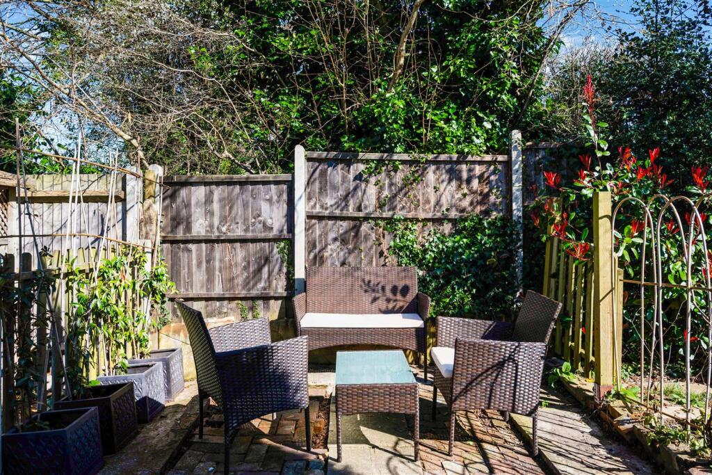 COMMONFIELD ROAD, 113-20.jpg