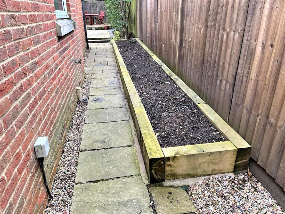 Side patio