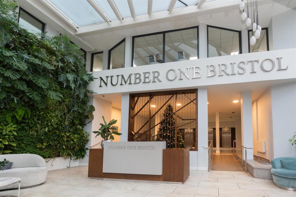 Apart-902-N1-Bristol-BS1-2NJ-24.jpg