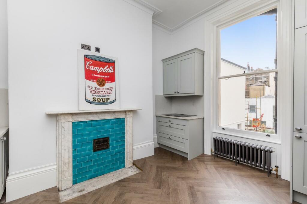 Lansdowne Place, 27, Upper Maisonette-12.JPG