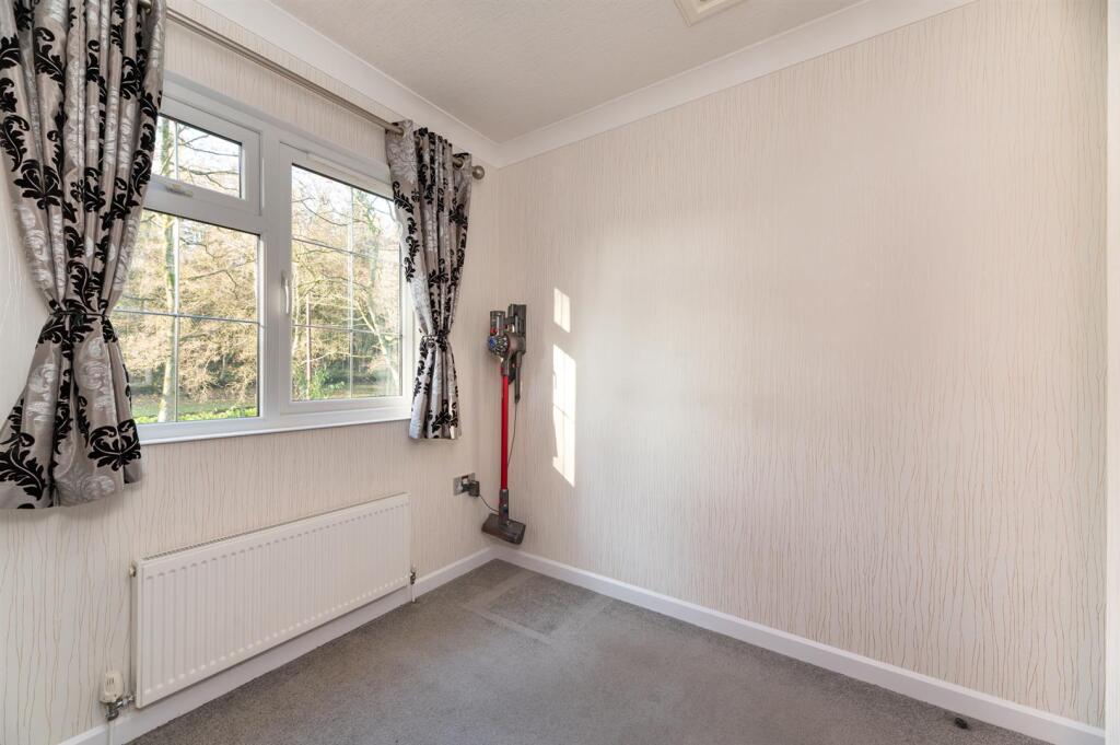 Otley Old Road, Horsforth