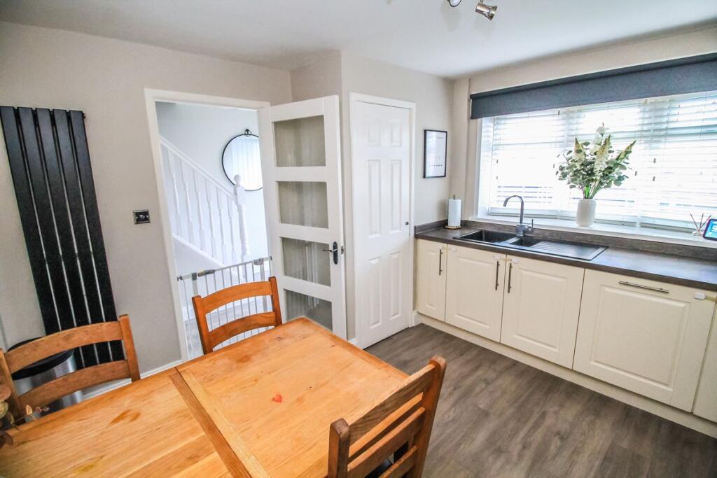 Kitchen Pic 3.