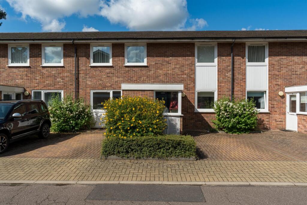 UplandsCourt-020.jpg