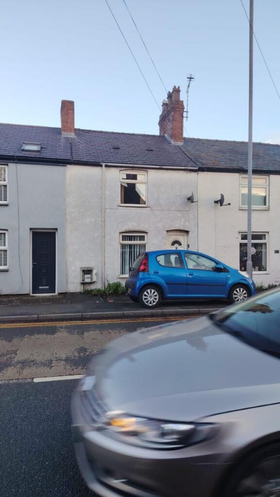 155 Chester Road, Oakenholt, Flint, Clwyd, CH6 5DY