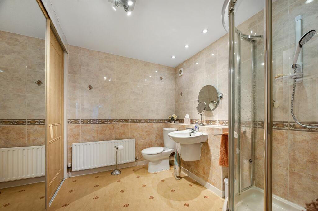 The ensuite shower room