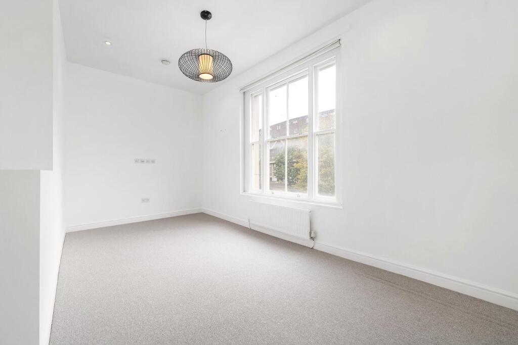 Prinicpal Bedroom (1).JPG