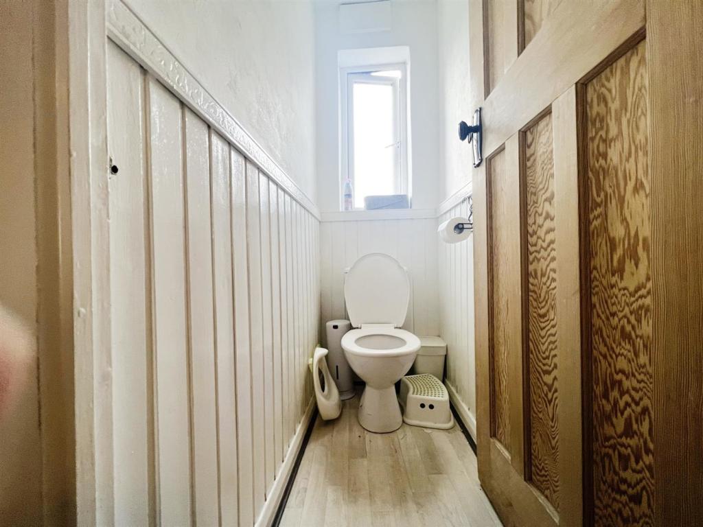 toilet
