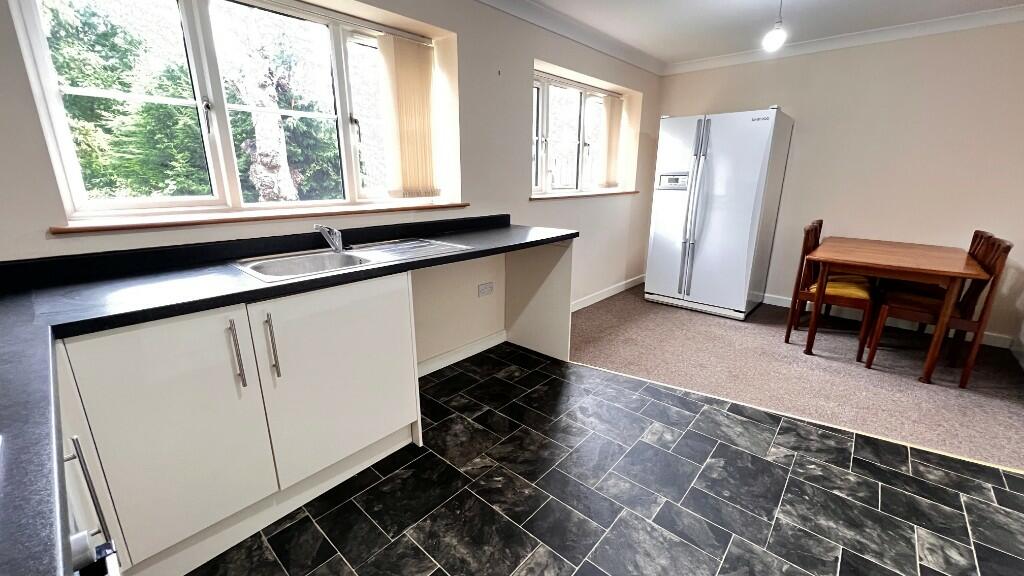 Fitted Kitchen/Diner