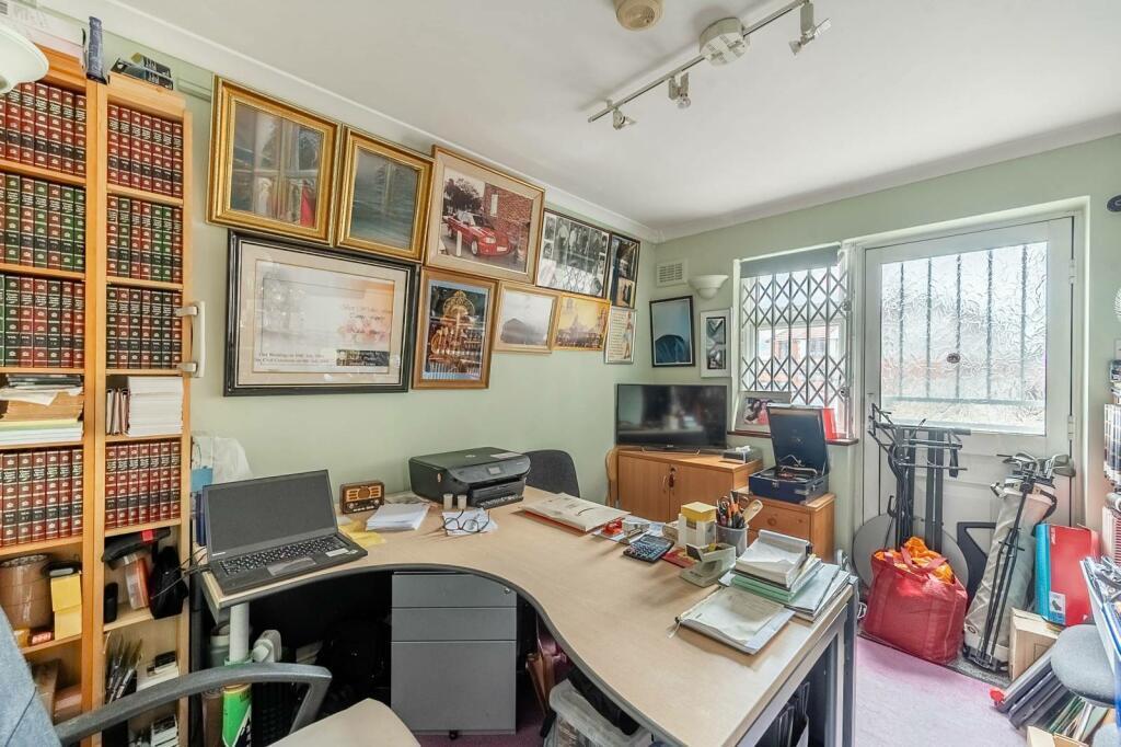 Davidson Frost-Wellings, DFW, Portland Crescent, O