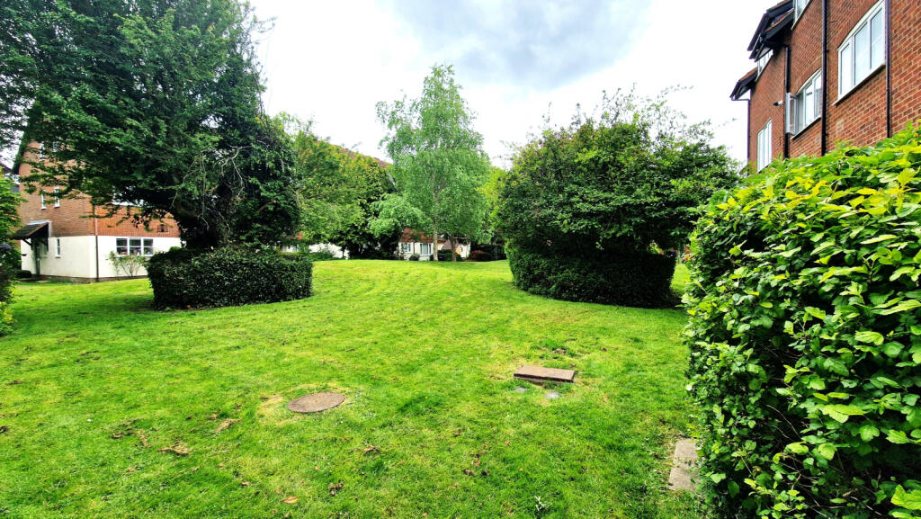 COMMUNAL GARDENS