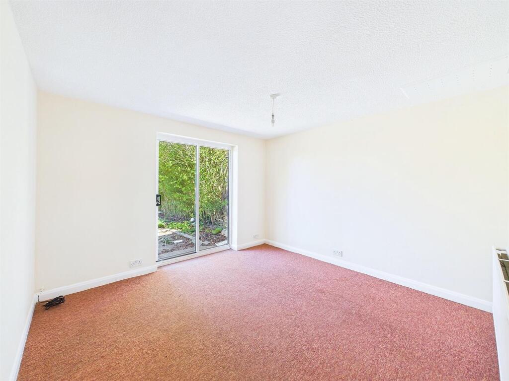 2 - Two Flats for Auction, Fishponds, Bristol.jpg