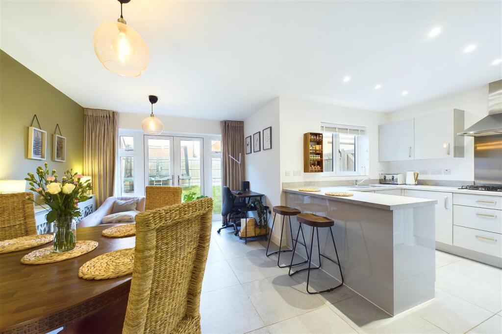 Kitchen Diner