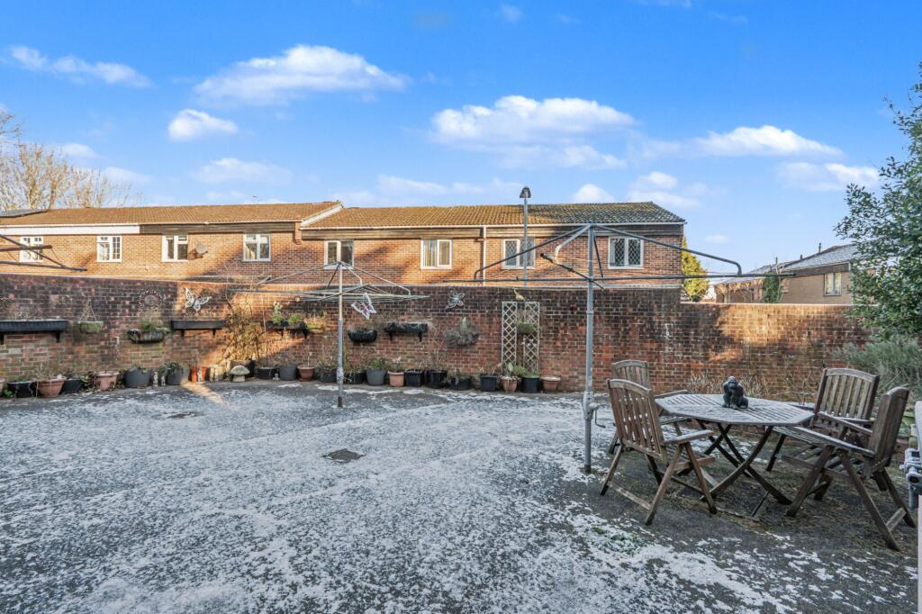 43 Keepers Coombe, Bracknell, Berkshire, RG12 0TN