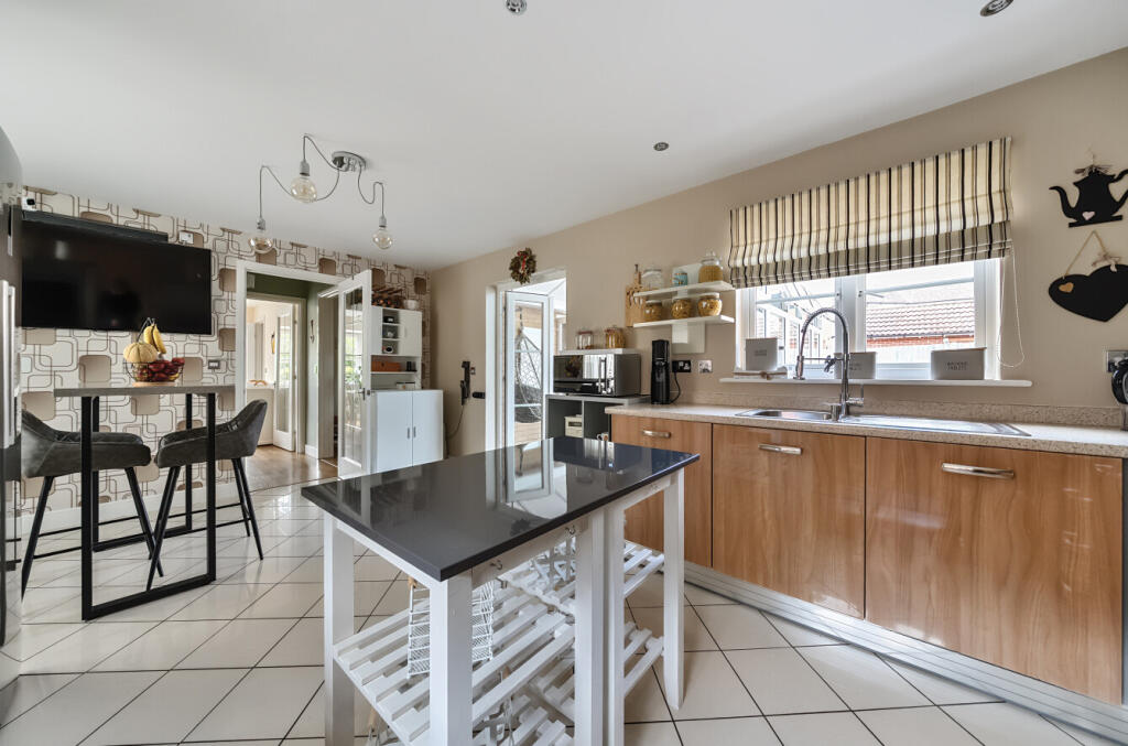 1301408-3-6839f2c...