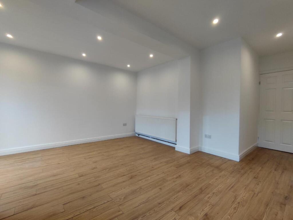 Dining Kitchen Aspect 3