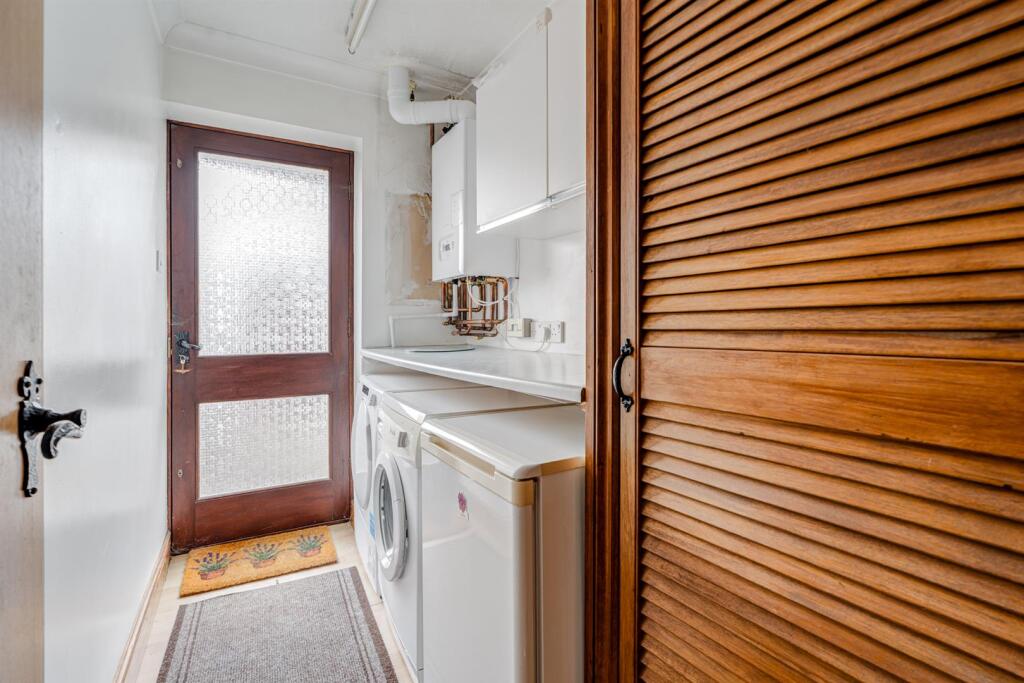 53 Pigeonhouse Lane Final-18.jpg