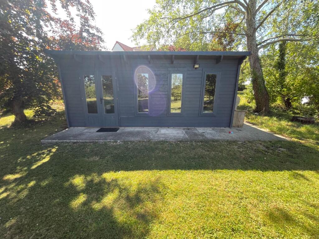 Cabin.JPG