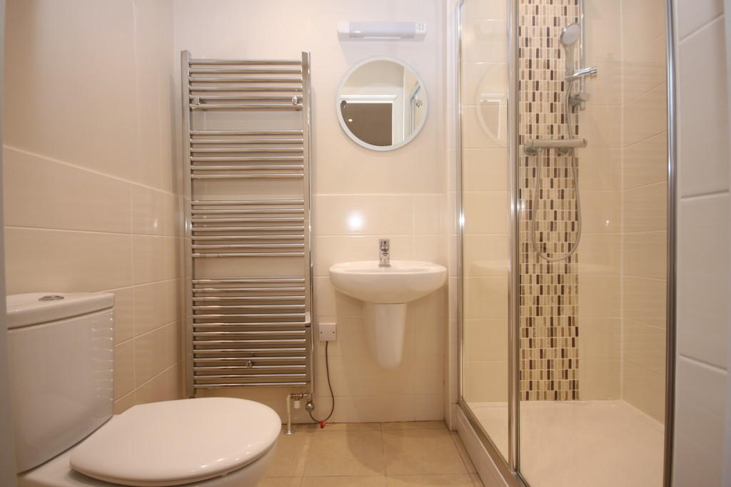Bed 2 Ensuite