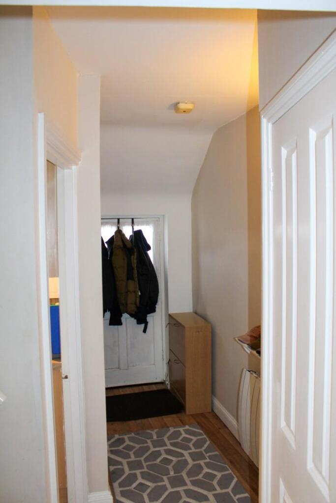 Mums flat pics_IMG_2098.jpg