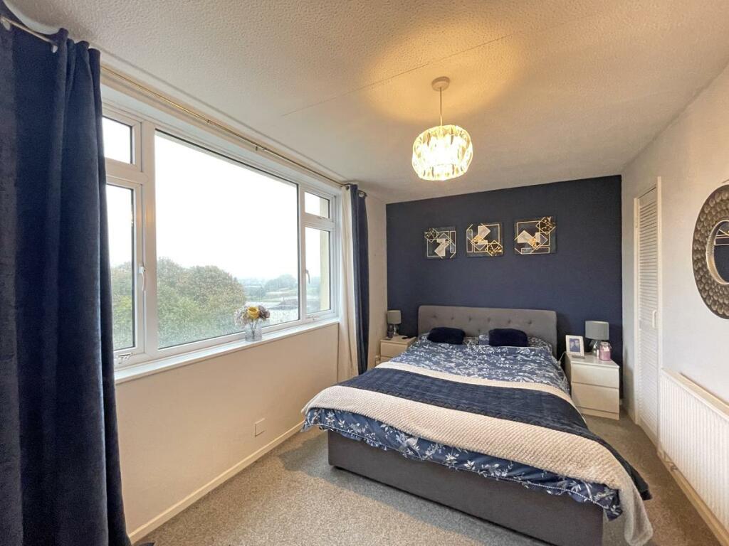 Dieppe Close 23 Bed 1.....jpg