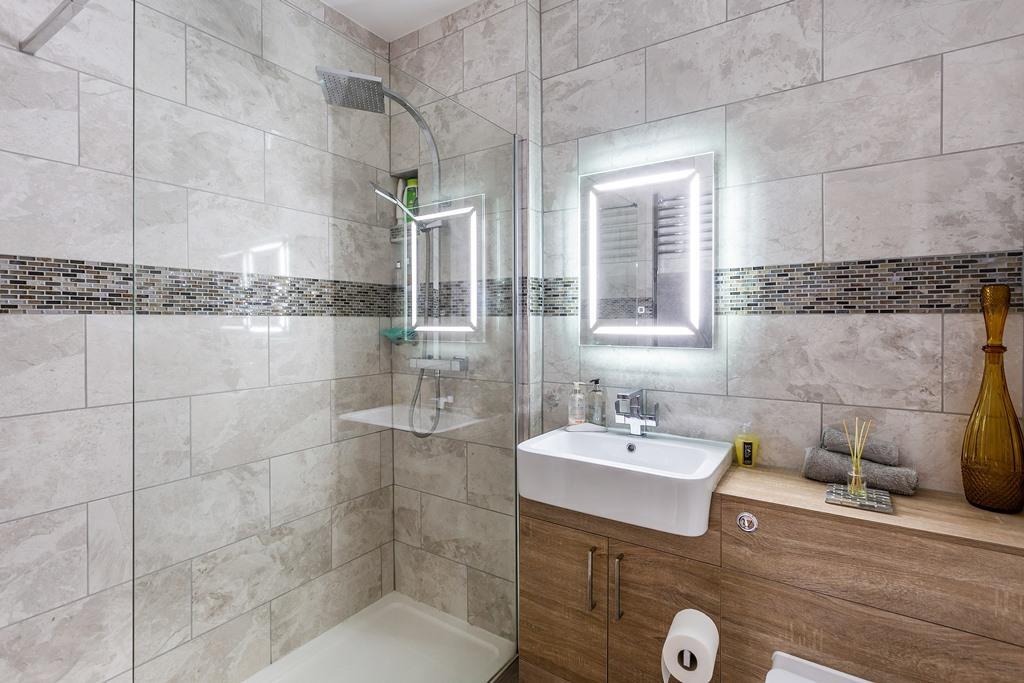 12-School-Lane-Exhttps://login3.vebraalto.com/#tra