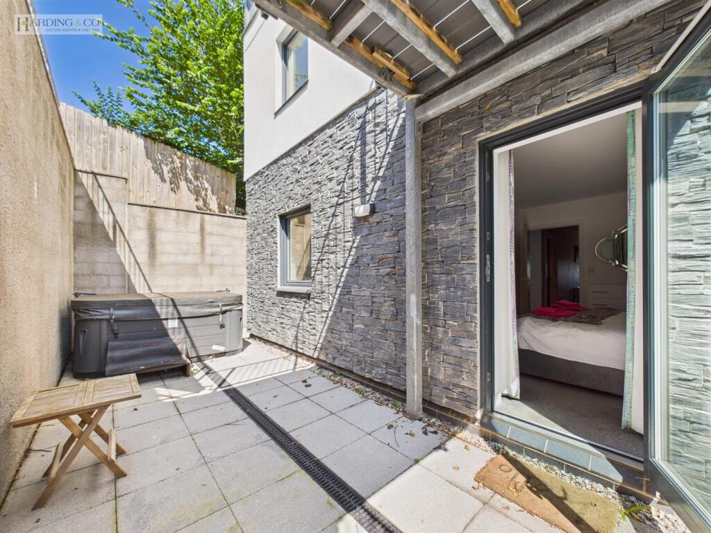 lower courtyard/hot tub