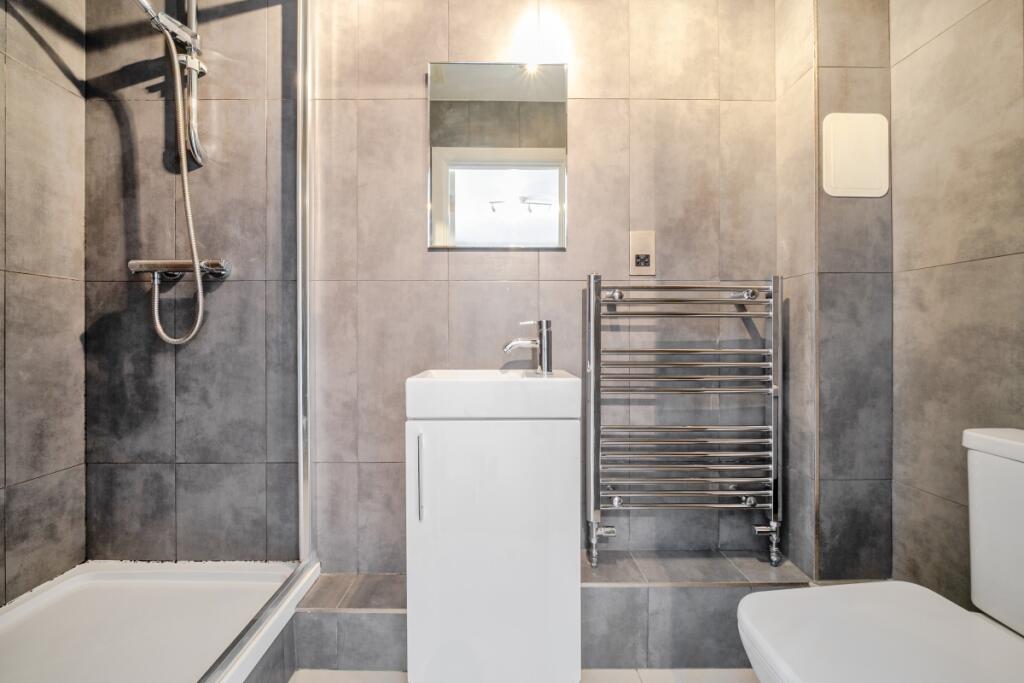 1325823-23-6870f8...