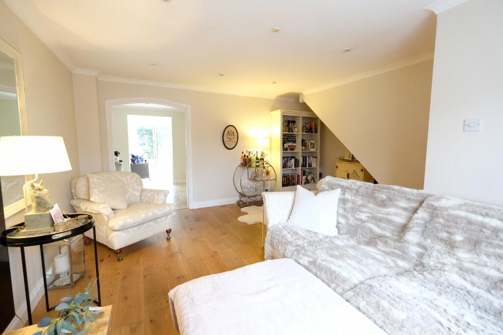 SITTING ROOM