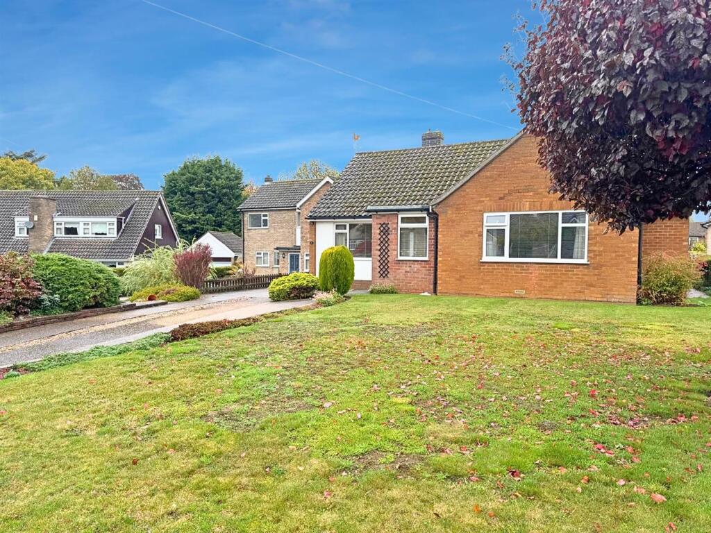 Front Garden and Driveway