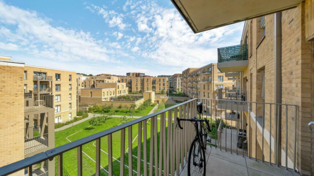 Balcony 2.jpeg
