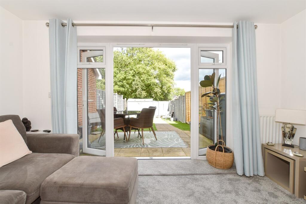 External Lifestyle Photograph