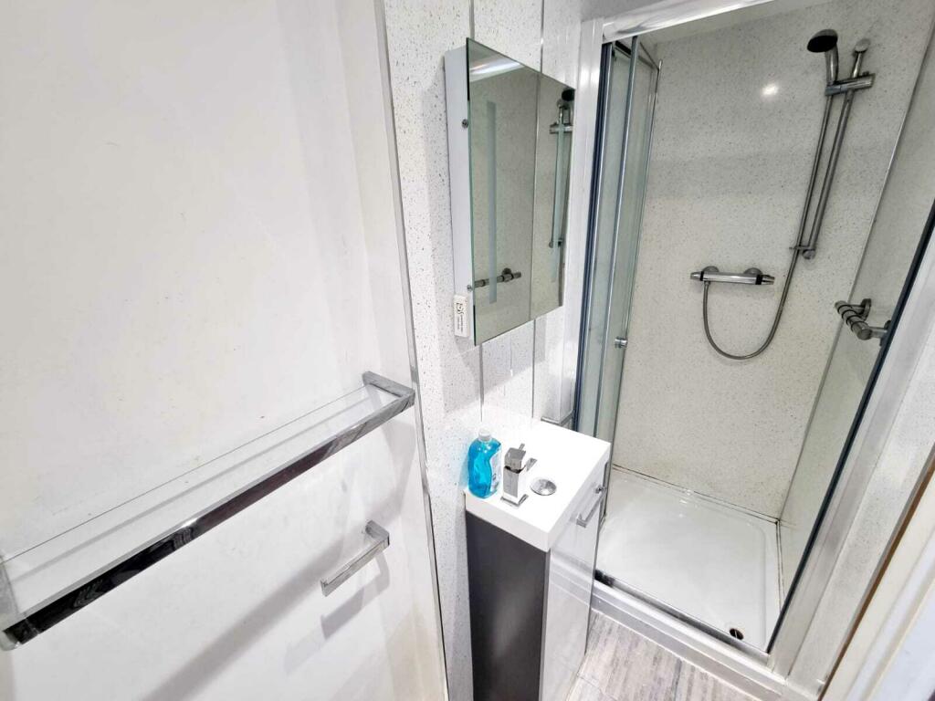 74058361-619a-4868-ac9e-a348f7f4ae57