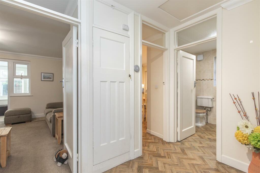 7 Leeward Road13.jpg