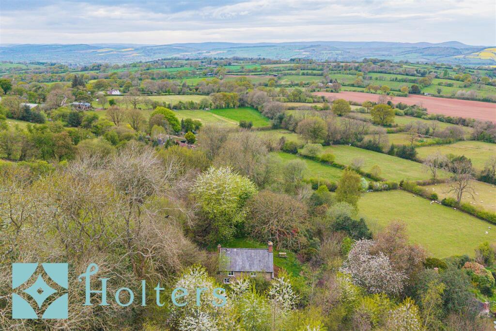 Tuffley House, Clee St.Margret-09.jpg