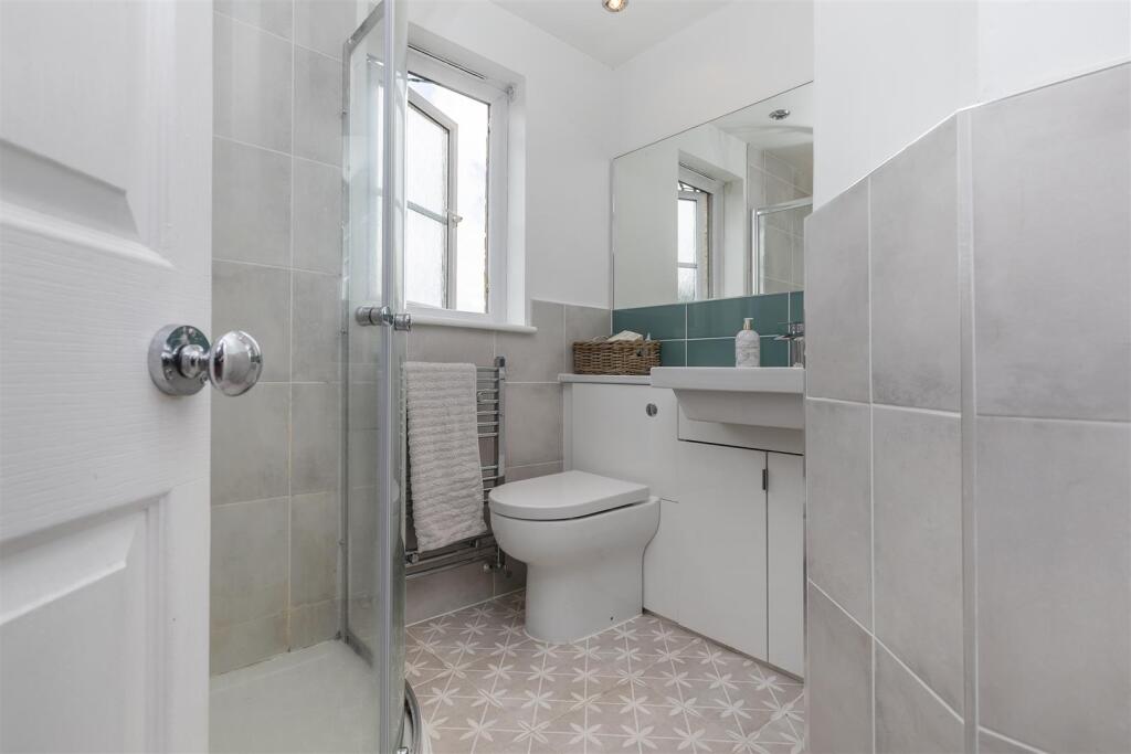 En Suite Shower Room